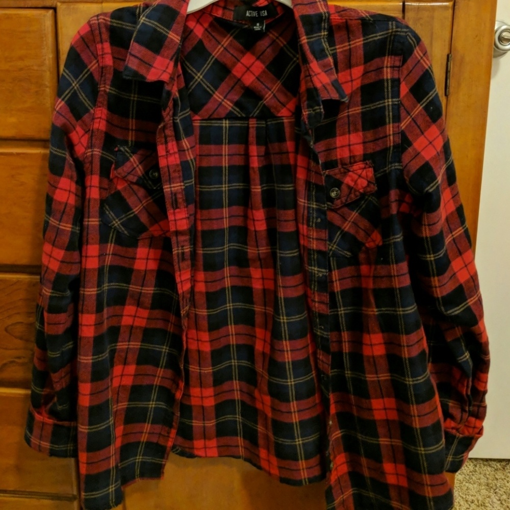 Cute plaid top